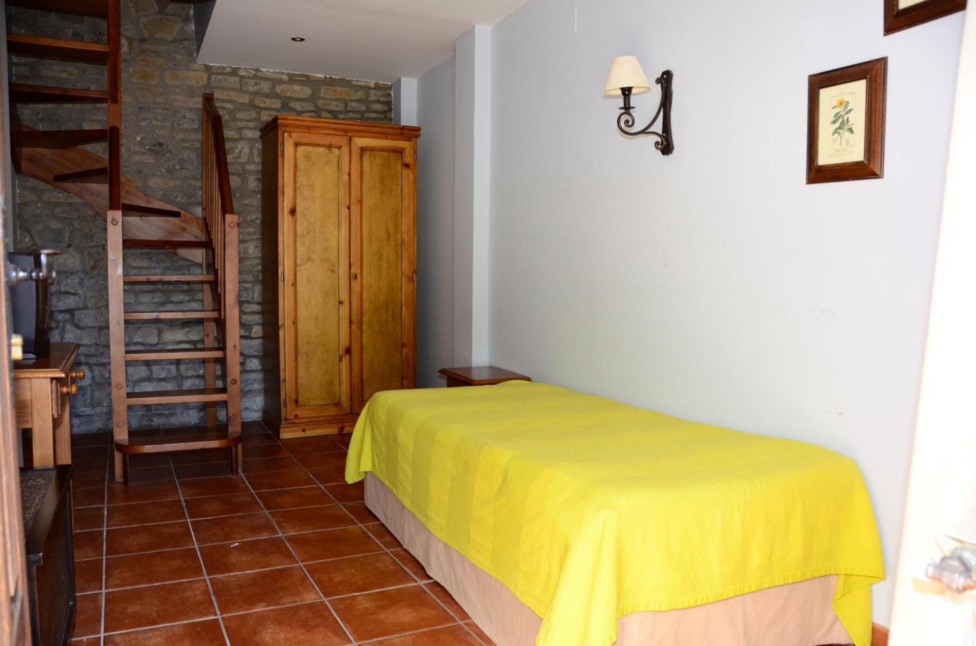 Hotel Charle Jaca Quarto foto